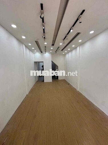 Nhà Mặt tiền Trần Minh Quyền, Quận 10 (CHO LÀM CHDV/CHO CẢI TẠO)