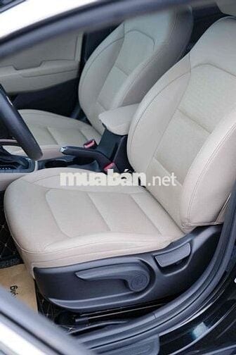 Elantra 1.6AT- 19 ngàn Km- Hỗ trợ góp.