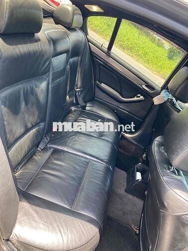 BMW 318i 2004 - 120tr