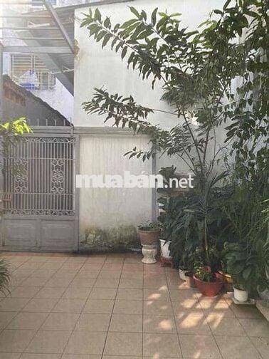 Kèo thơm-vị trí đắc địa, hẻm xe khách một sẹc, nhà - sân-6 phòng trọ