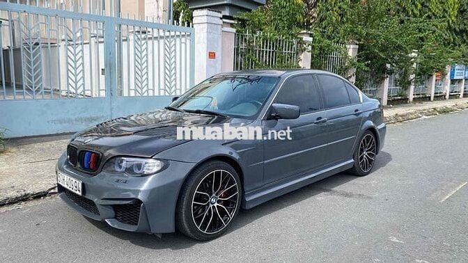 BMW 318i 2004 - 120tr