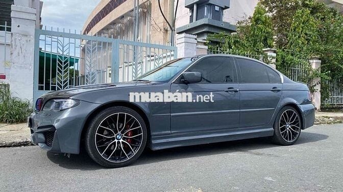 BMW 318i 2004 - 120tr