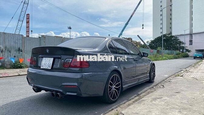 BMW 318i 2004 - 120tr