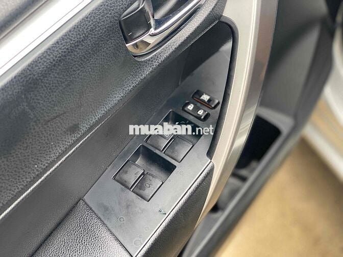 Toyota Corolla Altis 2015 1.8G CVT - 157000 km