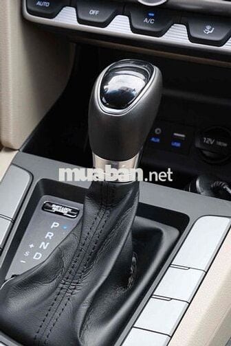 Elantra 1.6AT- 19 ngàn Km- Hỗ trợ góp.