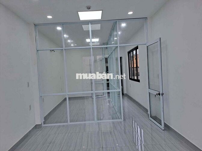 Cho thuê nhà nguyên căn mặt tiền có thang máy Tây Thạnh, Tân Phú