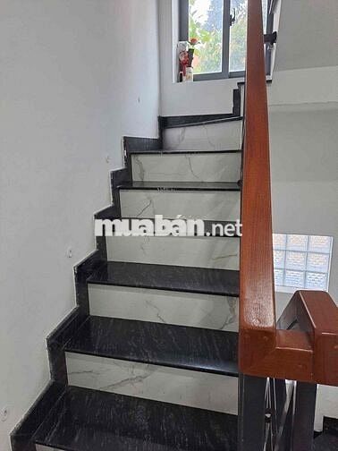 Cho thuê nhà nguyên căn mặt tiền có thang máy Tây Thạnh, Tân Phú