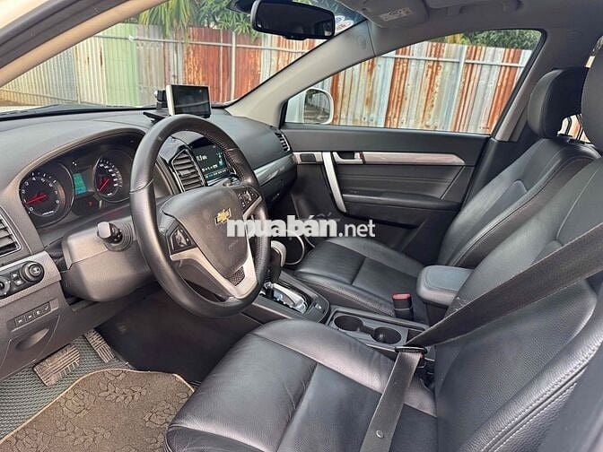 captival LTZ tự động xe gia đình chạy kỹ