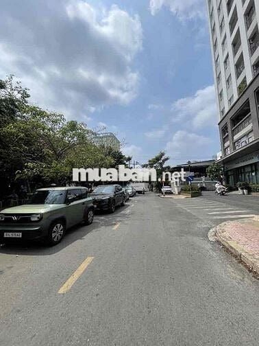 Trung Tâm Quận  Tân Phú - Hẻm nhựa  6M - Ô tô đổ cửa