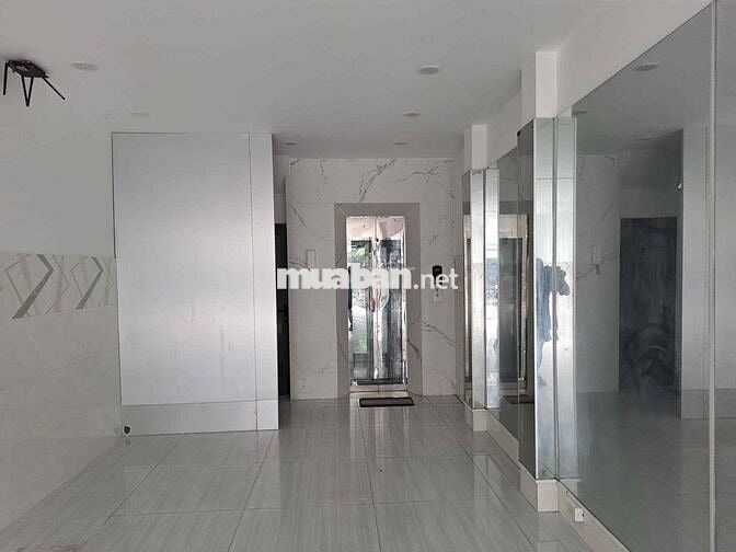 Cho thuê nhà nguyên căn mặt tiền có thang máy Tây Thạnh, Tân Phú