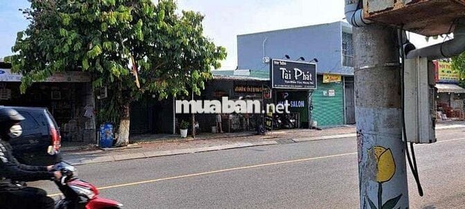 BÁN ĐẤT 2 MẶT TIỀN CHÍNH CHỦ LÂU ĐỜI Ngang 20 dài 90 sẳn 500 thổ