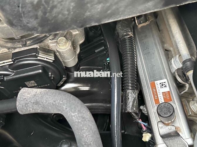 captival LTZ tự động xe gia đình chạy kỹ