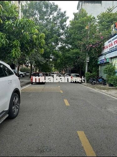 Cần chuyển nhượng mặt bằng kinh doanh nhà hàng tại phố Hoàng Minh Đạo