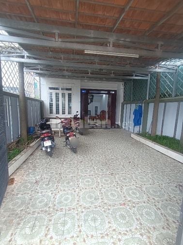 CHO THUÊ CĂN GÓC MẶT TIỀN ĐƯỜNG 160 - P TĂNG NHƠN PHÚ A - QUẬN 9