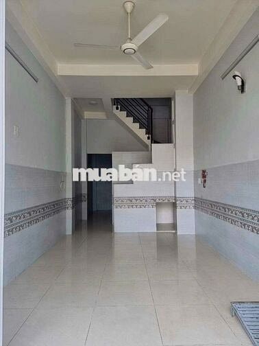 Cho Thuê Nhà Nguyên Căn 22/9 Tống Văn Hên Giá: 10tr/tháng