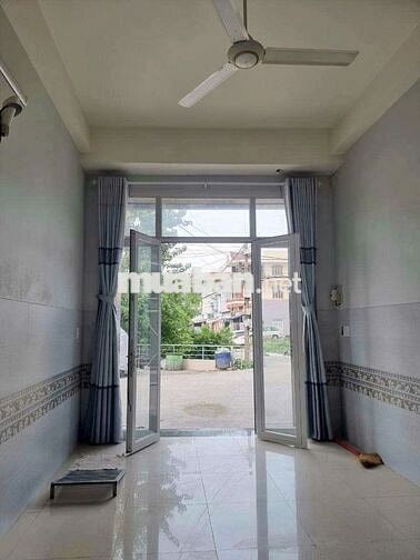 Cho Thuê Nhà Nguyên Căn 22/9 Tống Văn Hên Giá: 10tr/tháng