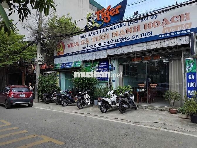 Cần chuyển nhượng mặt bằng kinh doanh nhà hàng tại phố Hoàng Minh Đạo