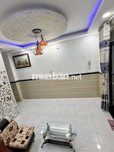 Ngay trường Nguyễn Công Trứ, ST Emart 2, Nhà ngang 4.4m