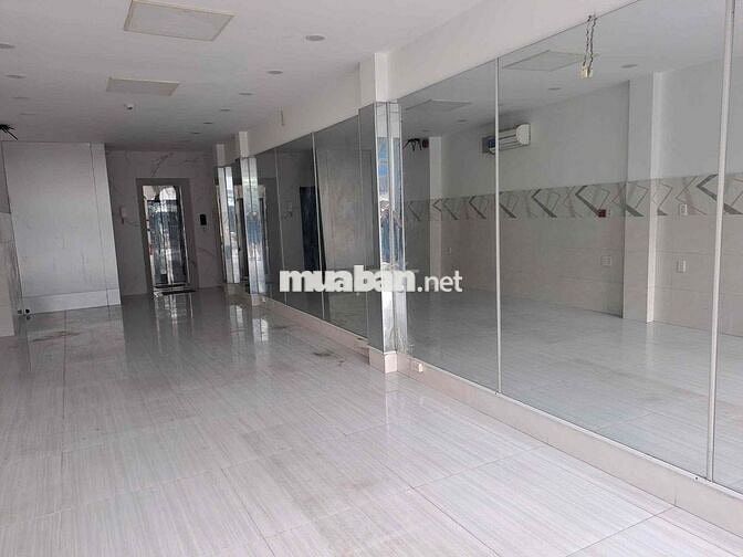 Cho thuê nhà nguyên căn mặt tiền có thang máy Tây Thạnh, Tân Phú