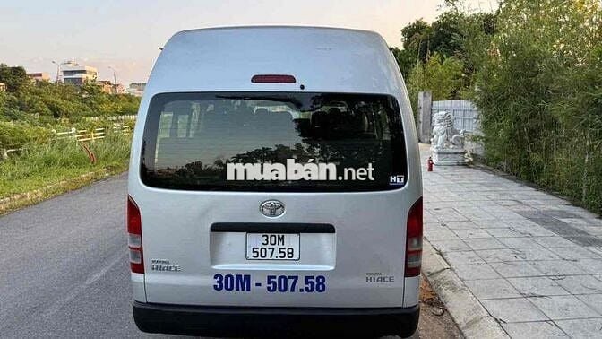 toyota hiace 2017 xe nét nội thất và điện vẫn đẹp