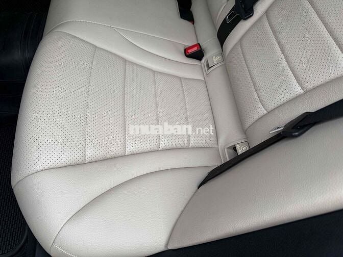 Mercedes Benz C Class 2015 C200 - 50000 km