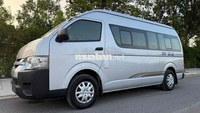 toyota hiace 2017 xe nét nội thất và điện vẫn đẹp
