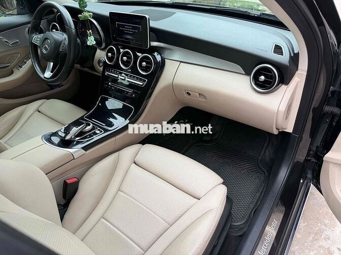 Mercedes Benz C Class 2015 C200 - 50000 km