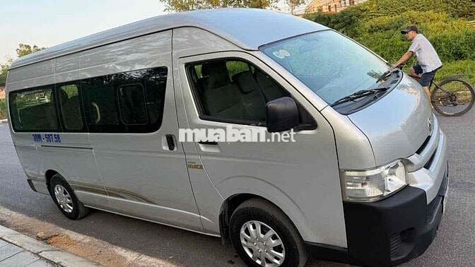 toyota hiace 2017 xe nét nội thất và điện vẫn đẹp