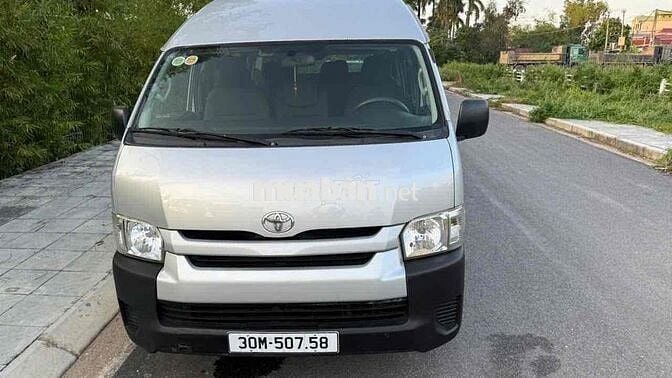 toyota hiace 2017 xe nét nội thất và điện vẫn đẹp