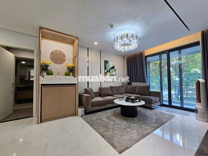 Bán căn Sky Villa 4PN Full NT   tầng 2 -  Celadon city