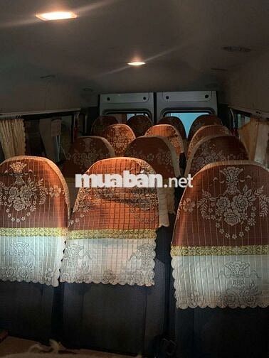 Xe lướt Ford Transit 06.2024 2x vạn km