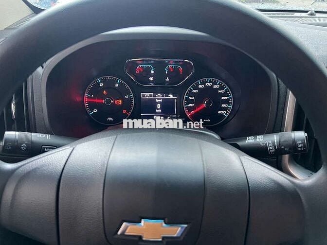 Chevrolet Trailblazer LT 2.5MT 2018, máy dầu sàn