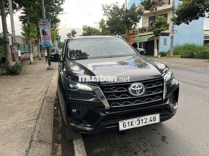 Toyota Fortuner 2.4G 2020 model 2021 - Chính chủ