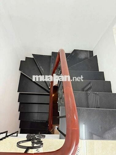 BÁN NHÀ 5 TẦNG ĐỐI DIỆN AEON LONG BIÊN,30M RA ÔTÔ TRÁNH, FULL NỘI THẤT