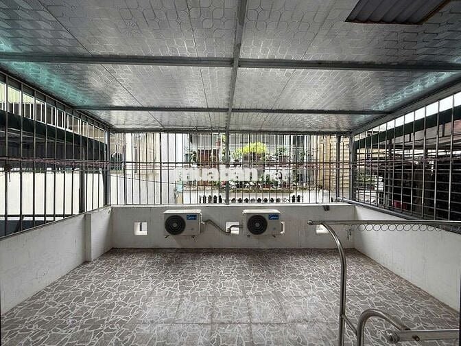 BÁN NHÀ 5 TẦNG ĐỐI DIỆN AEON LONG BIÊN,30M RA ÔTÔ TRÁNH, FULL NỘI THẤT