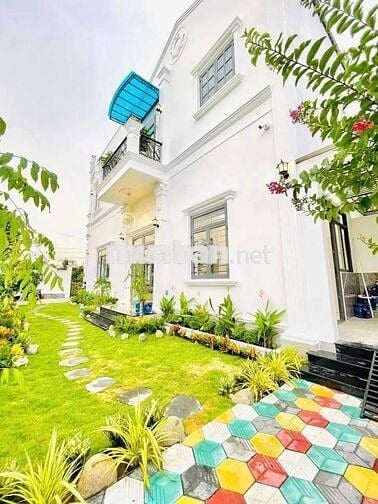 Biệt thự mặt tiền Tân Hiệp 39+40-Hóc Môn.Dt 10x22~203m2~2 tấm~6,5ty