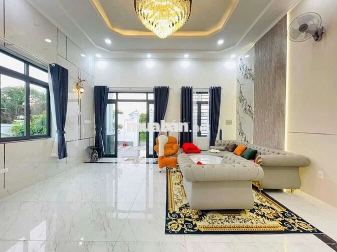 Biệt thự mặt tiền Tân Hiệp 39+40-Hóc Môn.Dt 10x22~203m2~2 tấm~6,5ty