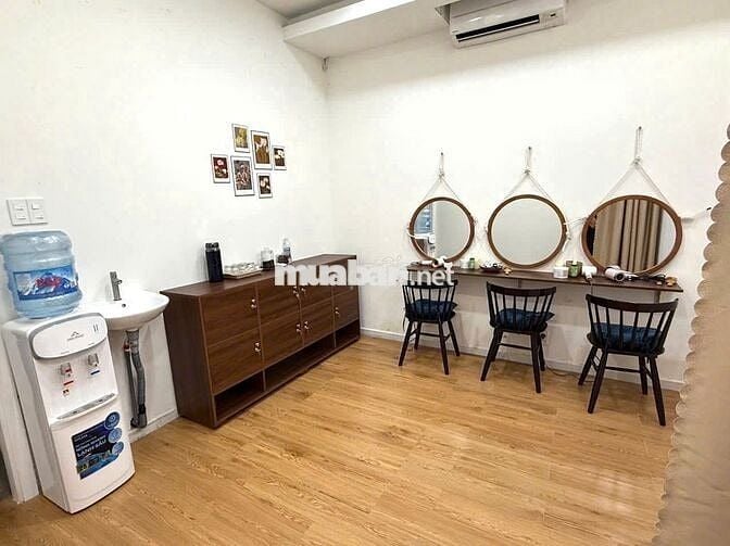 Cho Thuê Mặt Bằng Đường Lê Văn Sỹ, Tân Bình ( 4x18m - MBKD Rộng )