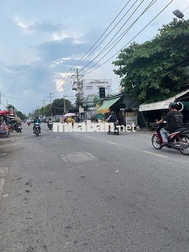 Nhà cho thuê mặt tiền đường Nguyễn thái sơn 8x15m trống suốt