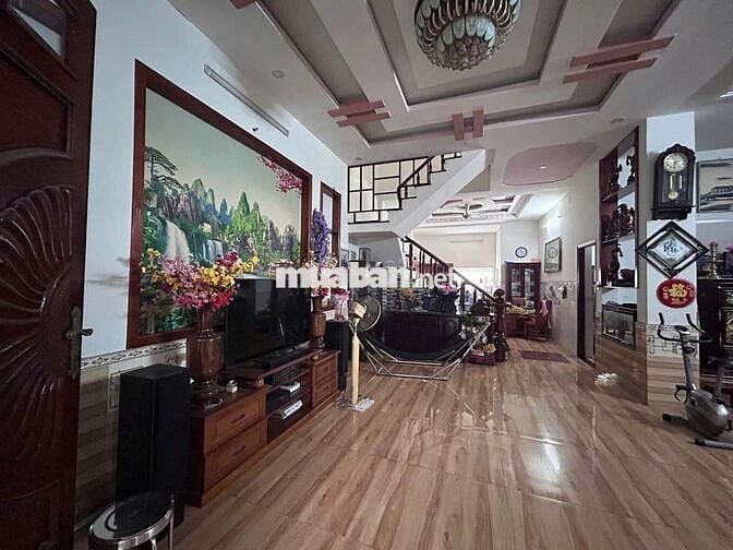 Biệt thự mini 7,8m x 15,3m. Đúc 1 lầu 1/ Hẻm nhựa 6m Đường TCH 03.07