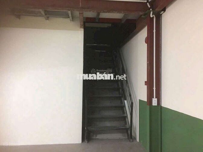 CHO THUÊ KHO NGÃ TƯ 4 XÃ QUẬN TÂN PHÚ ,DT 1700M2 ,ĐƯỜNG CÔNG 40F