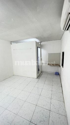Phòng đẹp giá tốt ngay SB Tân Sơn Nhất - 21/1 Trường Sơn Q. Tân Bình