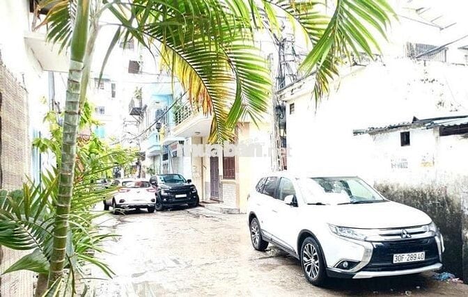 BÁN NHÀ TẬP THỂ TÂN MAI , 90M , 3 PHÒNG NGỦ ,ÔTÔ TRÁNH , KD SẦM UẤT .