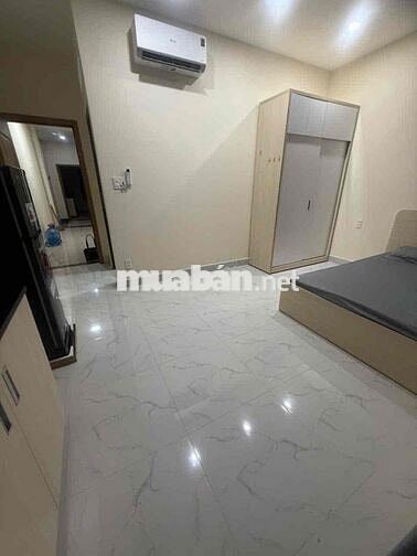 CHO THUÊ PHÒNG FULL NỘI THẤT BAN CÔNG TRUNG TÂM NHÀ BÈ