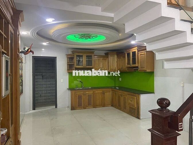 Cho Thuê Nhà DT 4.3 x 15m 1 trệt 1 lửng 2 Lầu sân Thượng