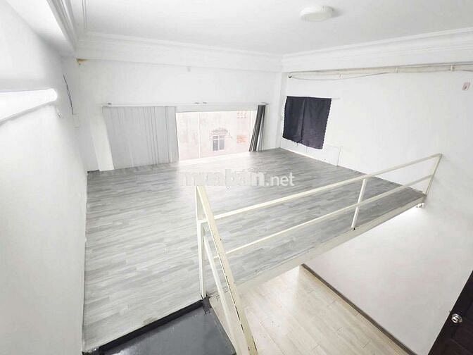 DUPLEX full nội thất máy giặt riêng cửa sổ đón nắng giáp Phú Nhuận Q1