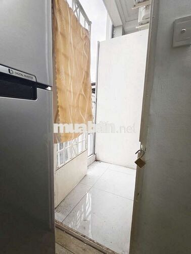 DUPLEX full nội thất máy giặt riêng cửa sổ đón nắng giáp Phú Nhuận Q1