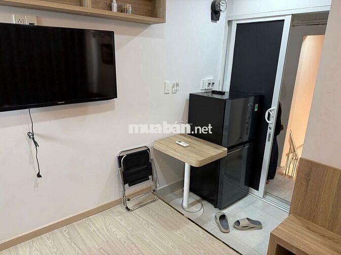 Cho thuê phòng trọ diện tích 15m2,sát trung tâm Quận 1, giờ giấc tự do