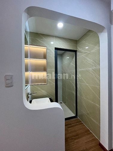 Nhà 5 tầng mới đẹp thang máy full nội thất vô ở liền