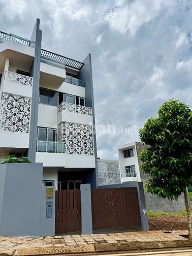 Bán Nhà Phố 4 Tầng - Trung Tâm Buôn Ma Thuột